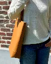 Tote-bag-cuir-sac-cabas-brun 6.webp