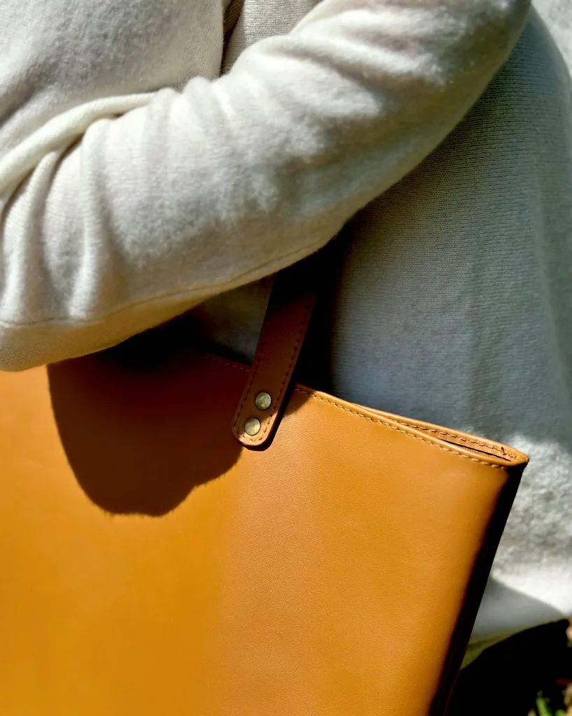 Tote-bag-cuir-sac-cabas-brun 9.webp