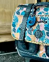 porte-badge-enfant-garderie-bleu-cartable 1.webp